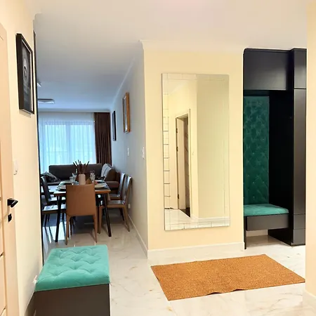 Prywatny Apartament Przy Ulicy Francesco Nullo-3